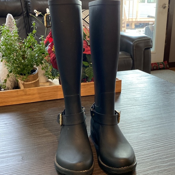 B2 ladies rubber boots in size 36. Fully lined with felt inserts. - Picture 2 of 13